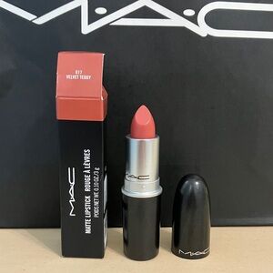 MAC Cosmetics Velvet Teddy Lipstick - Rich Matte Nude-NEW